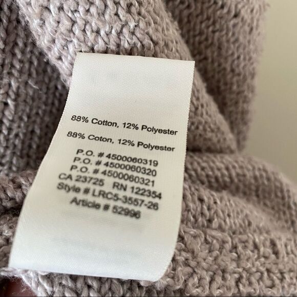 ARITIZA “Community” Icon Cape - Picture 7 of 12